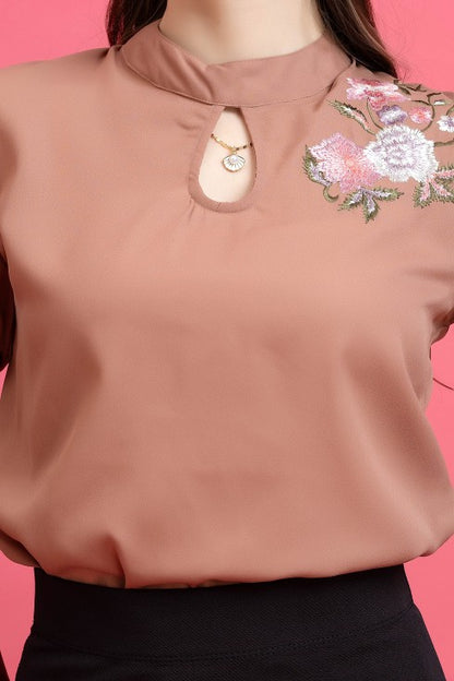 Embroidered bell Sleeves Top