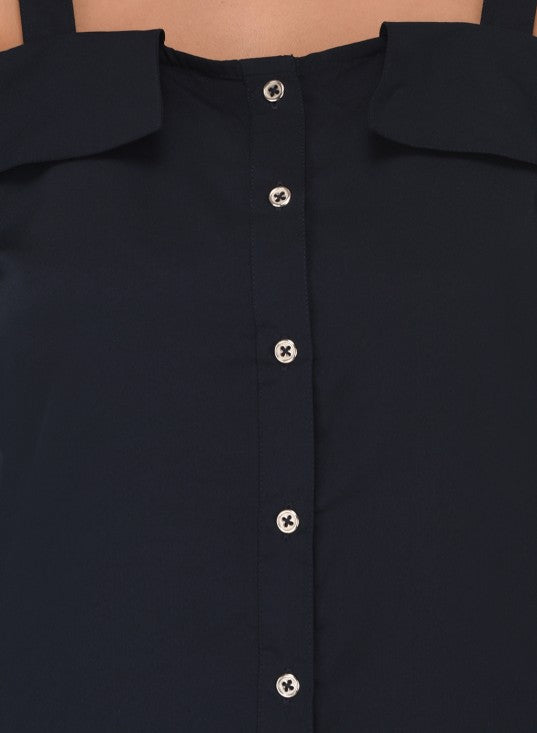 Off shoulder shirt