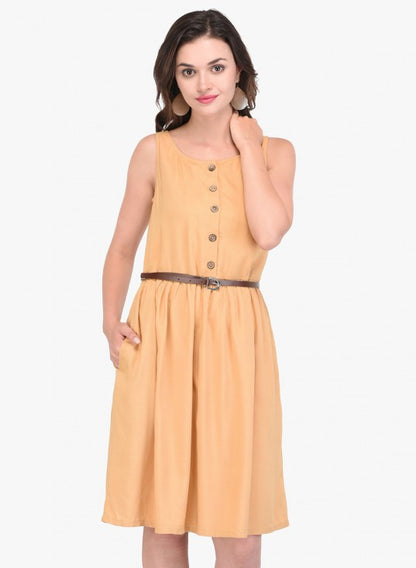 Sleeveless rayon shift dress with buttoned center placket