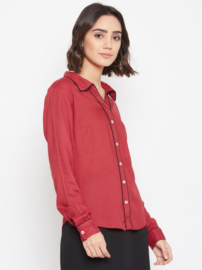 Solid shirt with contrast piping