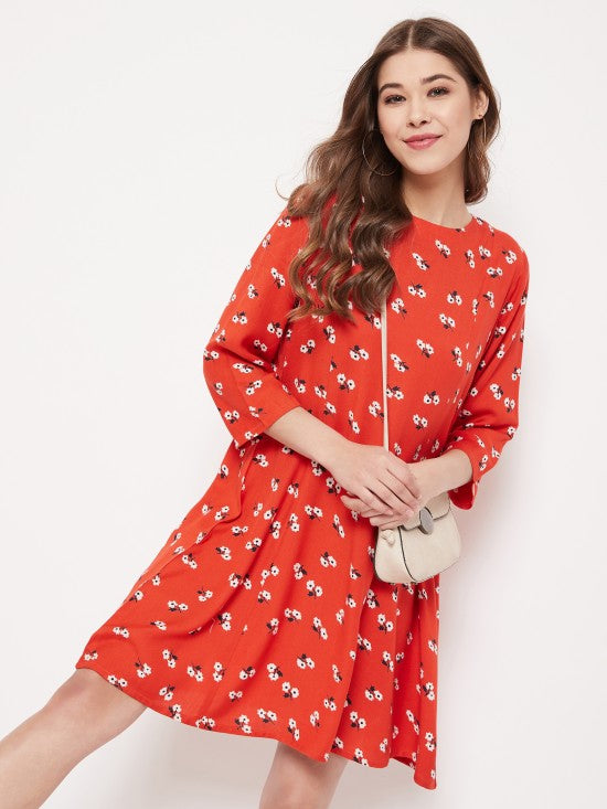 Floral printed flowy dress